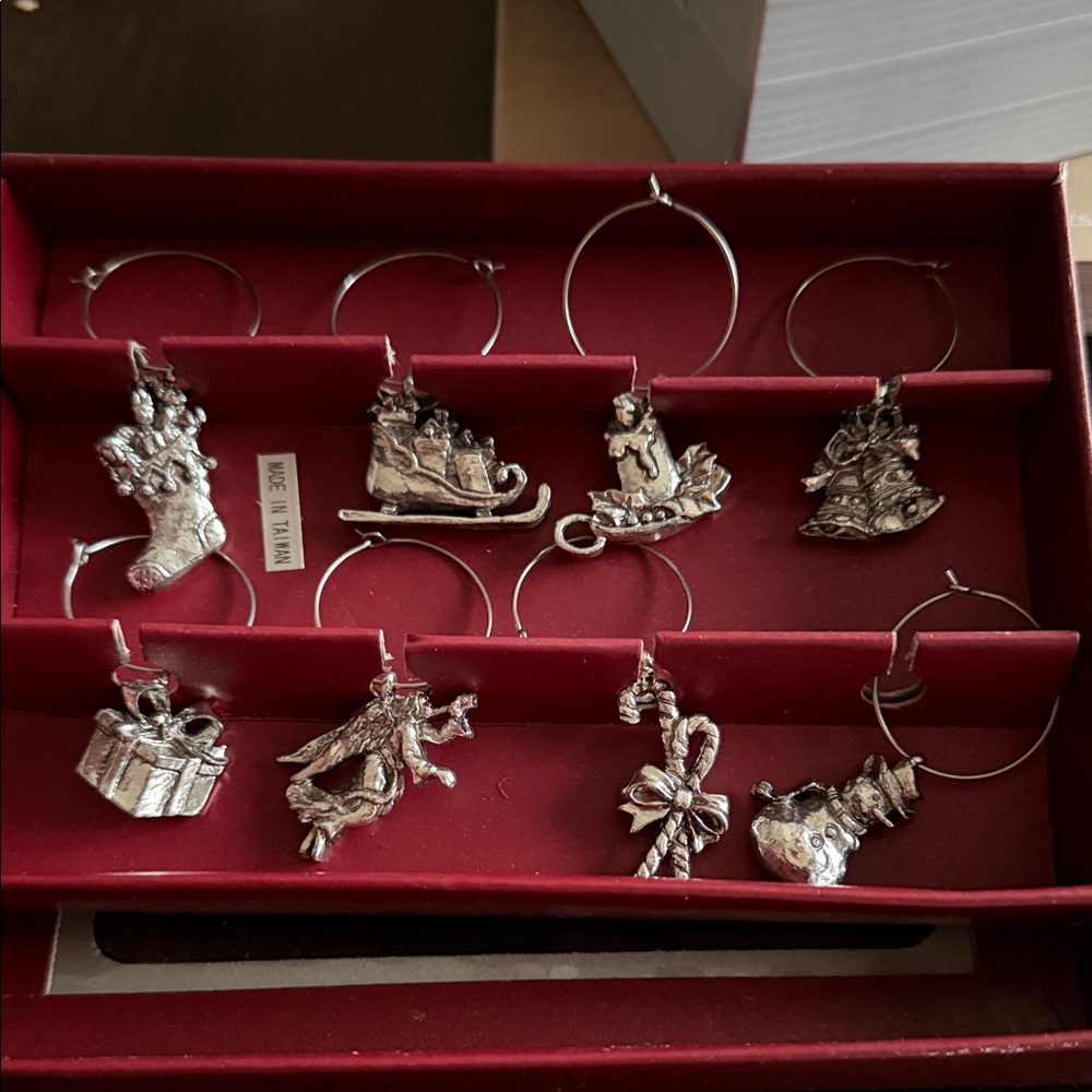 Arthur Court Holiday Charms